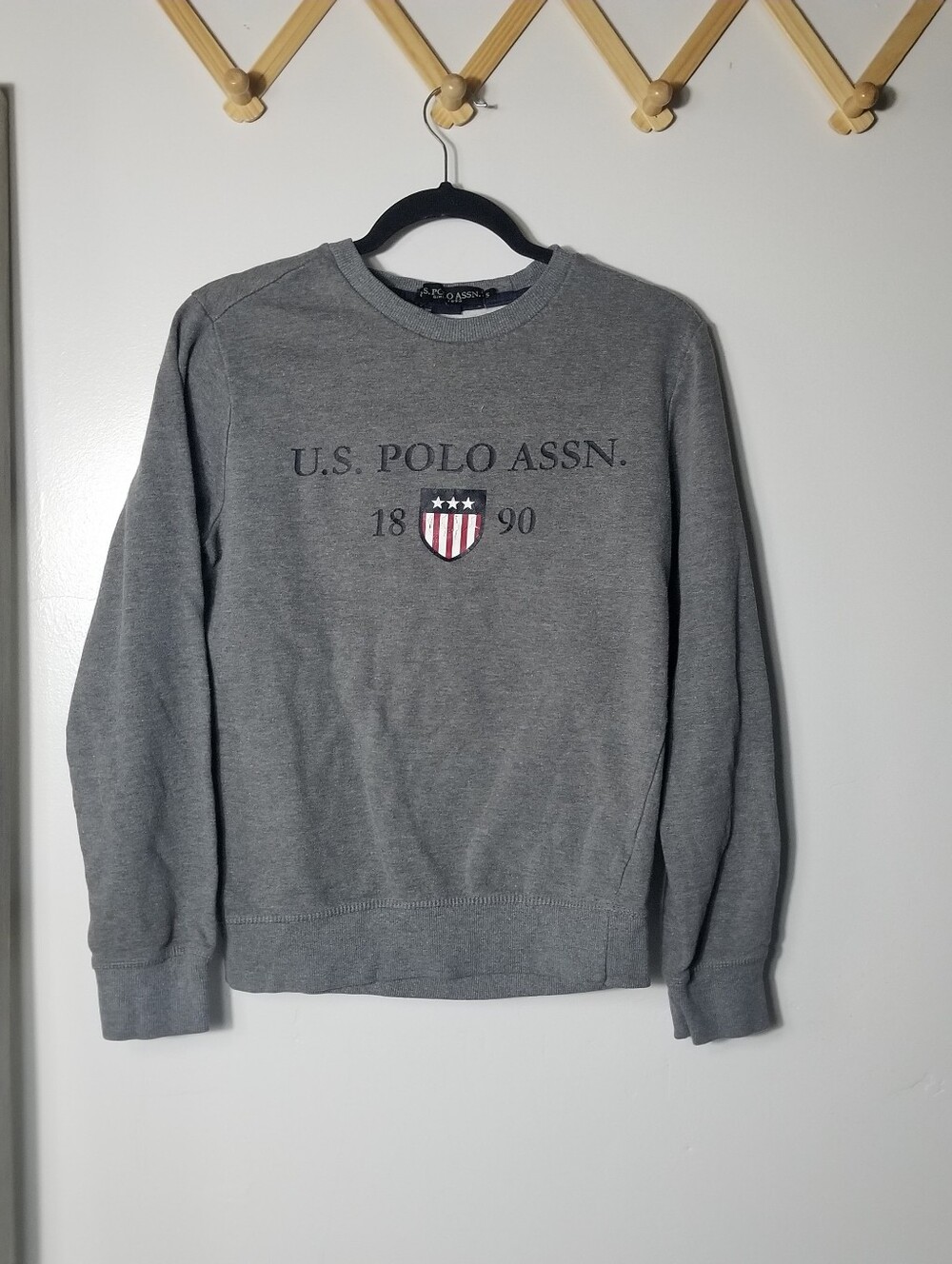 US POLO ASSN. MEN'S GRAY PULLOVER SIZE SMALL